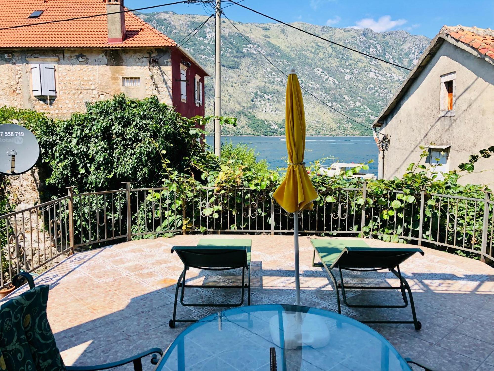 Apartments Djurovic Kotor Kamer foto